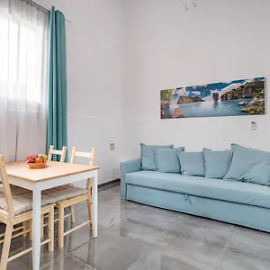 Magic House Apartament Badalona