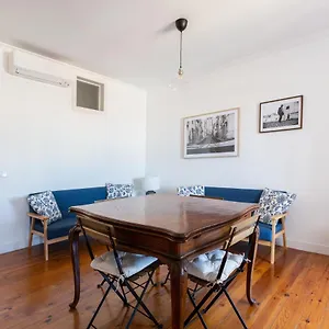 White & Blue Vintage In Graca Apartment Lisbon