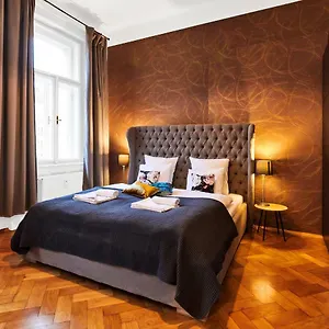 Royal Route Lesser Town Apartment Prague